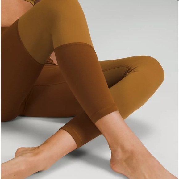 NWT Lululemon Nulu Colorblock High Rise Tight 25” Size 12 - Picture 4 of 8